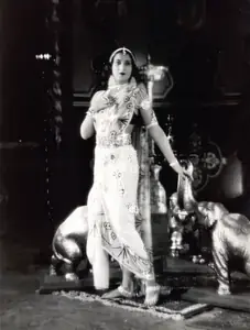 Irani, Aspi (Director), Sundari, 1936 | Photographic Still