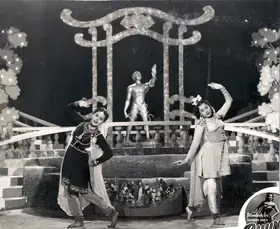Bose, Hiren (Director), Ghungroo, 1952 | Photographic Still