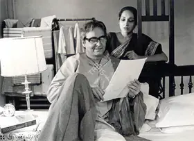 Malik, Ravi (Cinematographer), Ganashatru, 1990 | Photographic Still | CinemaEducation | 00663069