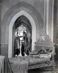 Gidwani, Moti B. (Director), Daku Ki Ladki, 1933 | Photographic Still
