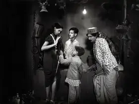 Panchotia, Vithaldas (Director), Taqdeer Ki Tope, 1939 | Photographic Still