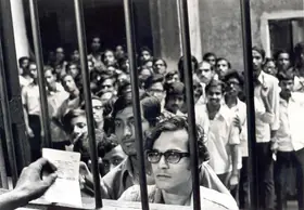 Roy, Soumendu (Cinematographer), Jana Aranya, 1976 | Photographic Still | CinemaEducation | 00663373