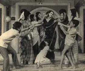 Doraisamy, B. (Producer), Aaina, 1974 | Photographic Still