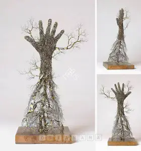 Singh, Dhananjay (Artist). Out Of Grasp - 2, 2011 | Sculpture