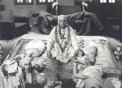 Ray, Satyajit (Director), Ka Purush Maha Purush, 1965 | Photographic Still