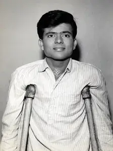 Braganza, Marshal (Cinematographer), Dosti, 1964 | Photographic Still