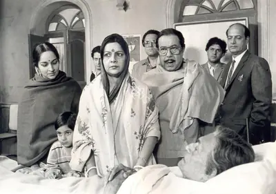 Raha, Barun (Cinematographer), Shakha Proshakha, 1991 | Photographic Still | CinemaEducation | 00663587