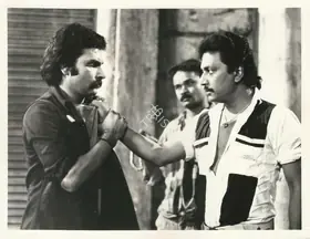 Mirza, Saeed Akhtar (Director), Salim Langde Pe Mat Ro, 1989 | Photographic Still