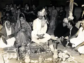 Ratra, V. (Cinematographer), Tere Mere Sapne, 1971 | Photographic Still