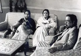 Raha, Barun (Cinematographer), Shakha Proshakha, 1991 | Photographic Still | CinemaEducation | 00663575