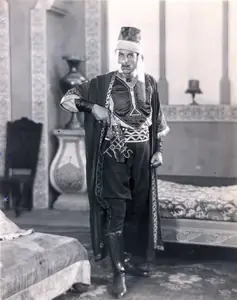 Gidwani, Moti B. (Director), Daku Ki Ladki, 1933 | Photographic Still