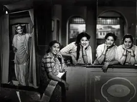 Bose, Montu (Cinematographer), Parivar, 1956 | Photographic Still