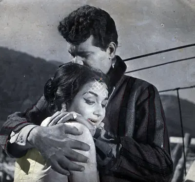V.N. Reddy (Cinematographer), Do Badan, 1966, Photographic Still