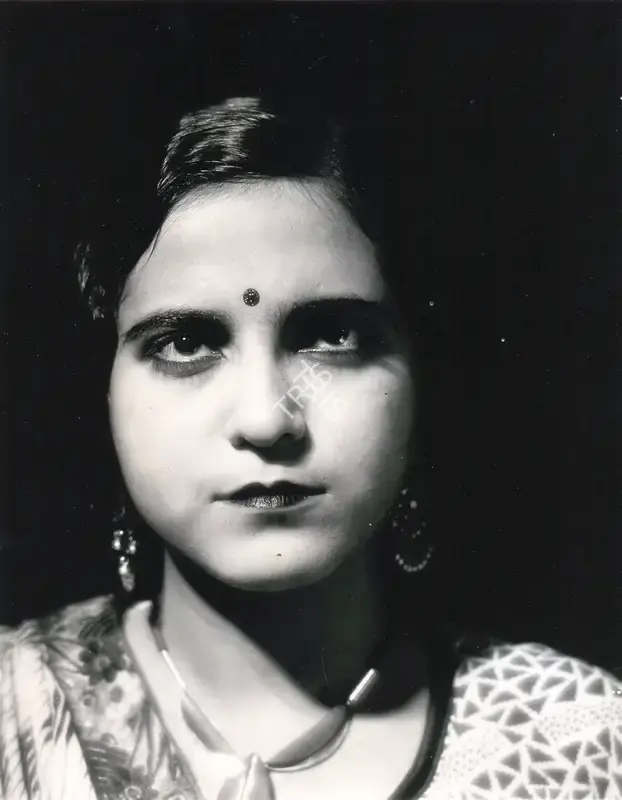 Moti B. Gidwani (Director), Gulam Daku, 1936, Photographic Still