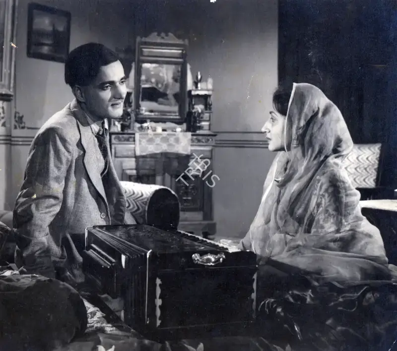Nitin Bose (Director), Amar Saigal, 1955, Photographic Still