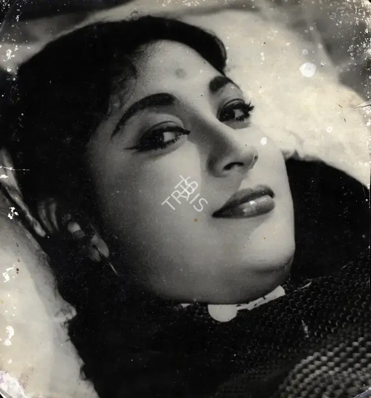 V. Avadhut (Director), Duniya Na Mane, 1959, Photographic Still