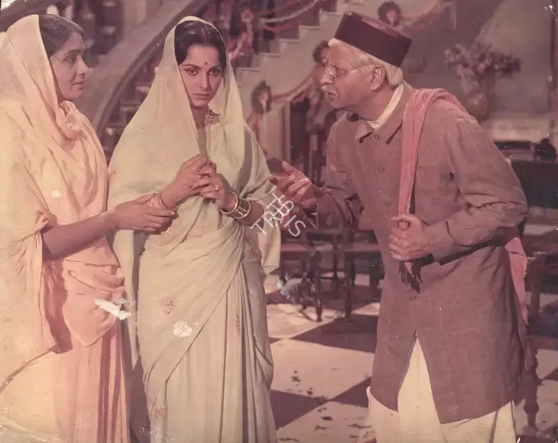 Faredoon A. Irani (Cinematographer), Aadmi, 1968, Photographic Still