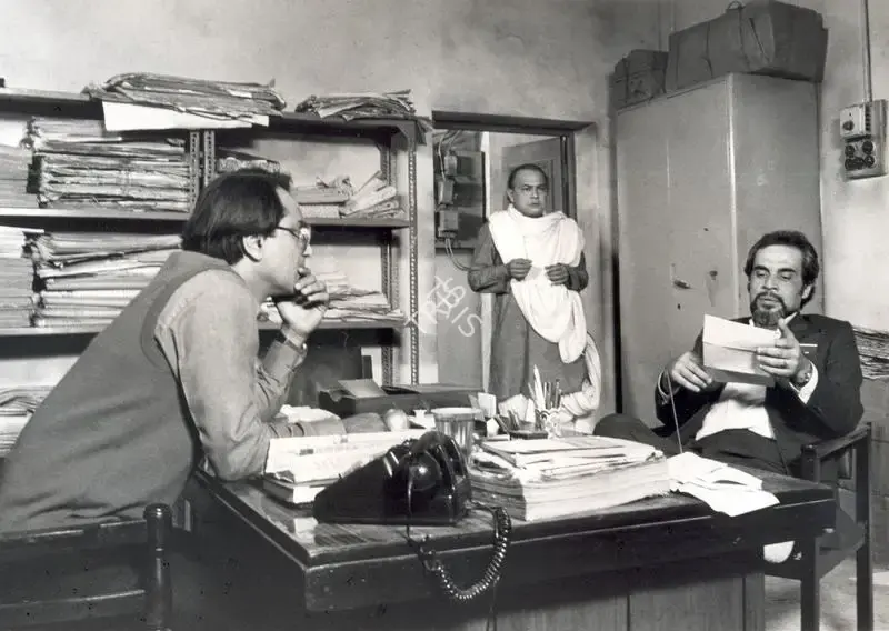 Ravi Malik (Cinematographer), Ganashatru, 1990, Photographic Still