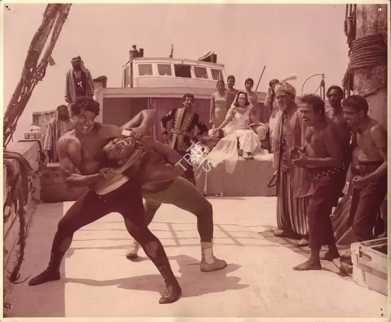 Raj Kumar Kohli (Producer), Lootera, 1965, Photographic Still