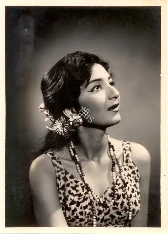 Anant Wadadeker (Cinematographer), Zimbo Ka Beta, 1966, Photographic Still