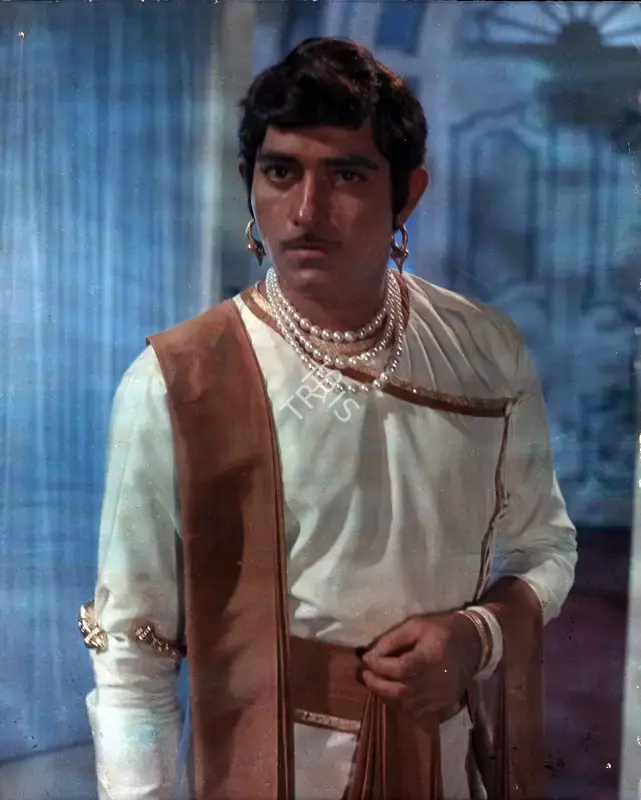 Fali Mistry (Cinematographer), Neel Kamal, 1968, Photographic Still