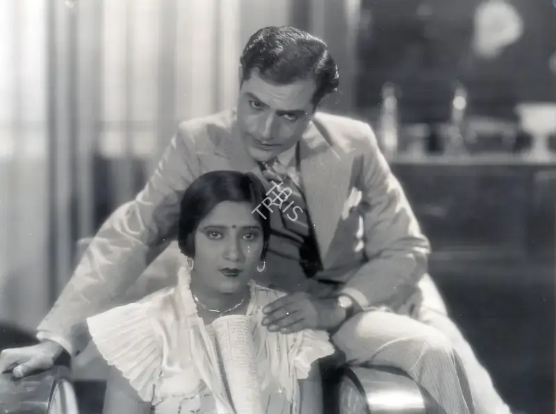 Moti B. Gidwani (Director), Do Aurate, 1937, Photographic Still