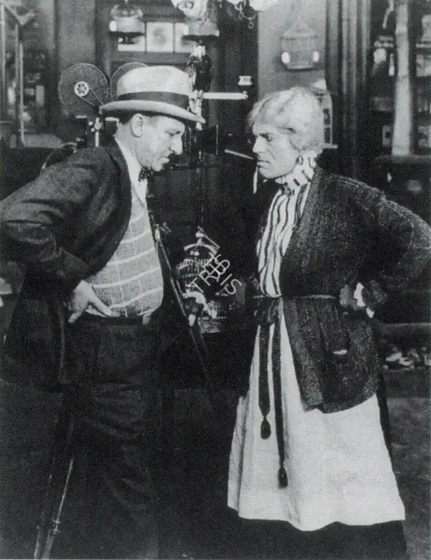 Tod Browning (Producer), The Unholy Three, 1925, Working Still