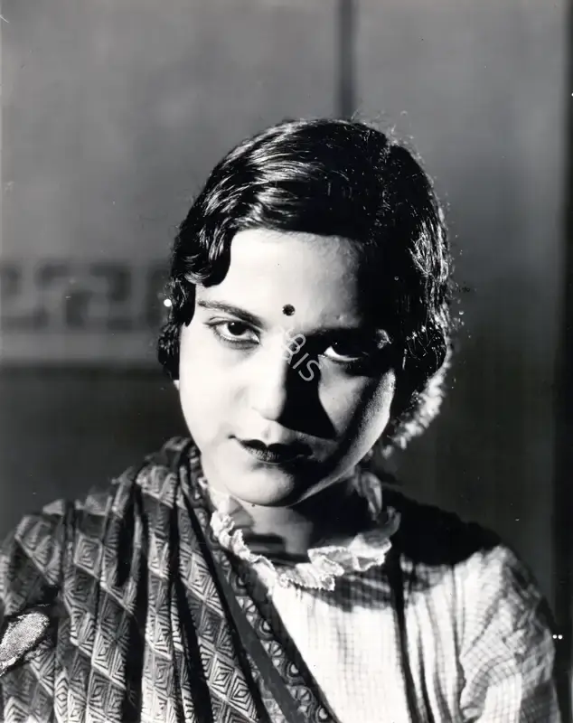 Moti B. Gidwani (Director), Gulam Daku, 1936, Photographic Still