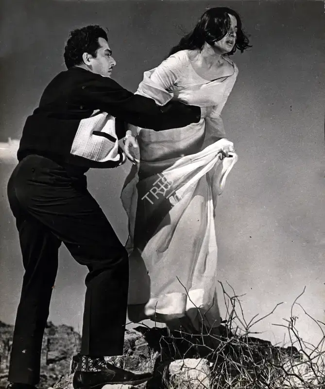 Roque M. Layton (Cinematographer), Wahan Ke Log, 1967, Photographic Still