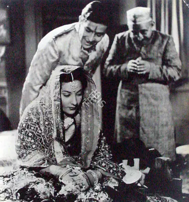 Ramachandra (ii) (Cinematographer), Anhonee, 1952, Photographic Still