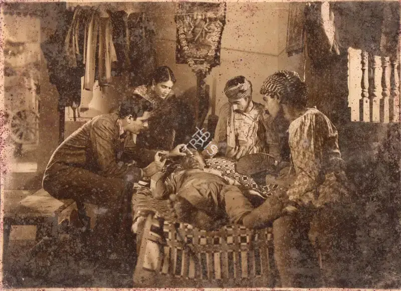 Kumar (Director), Aap Biti, 1948, Photographic Still