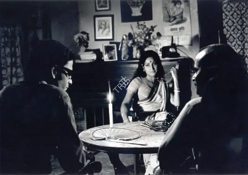 Soumendu Roy (Cinematographer), Jana Aranya, 1976, Photographic Still