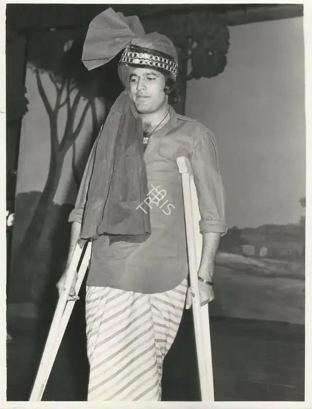 V. Babasaheb (Cinematographer), Aakraman, 1975, Photographic Still
