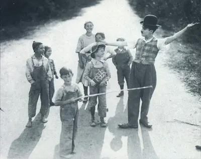 Roland Totheroh (Cinematographer), Sunnyside, 1919, Photographic Still