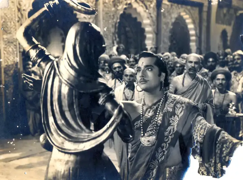 Bipin Gajjar (Cinematographer), Patrani, 1956, Photographic Still
