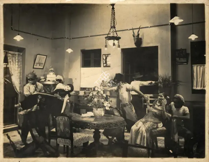 Homi Wadia (Director), Lutaru Lalna, 1938, Photographic Still