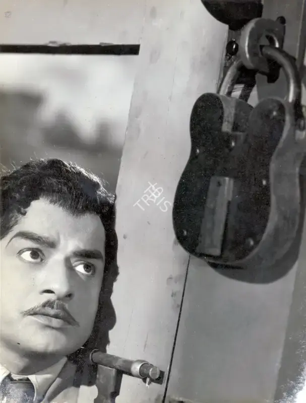 G. Balakrishna (Cinematographer), Do Ankhen Barah Haath, 1957, Photographic Still