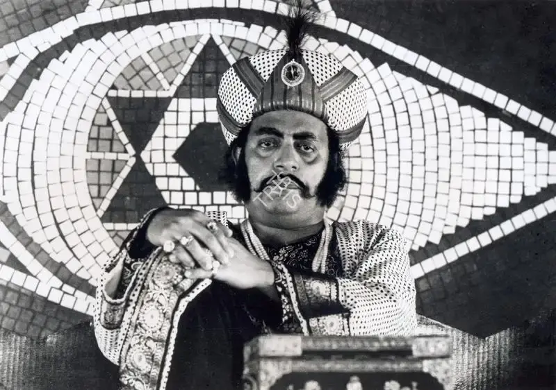Soumendu Roy (Cinematographer), Hirak Rajar Deshe, 1980, Photographic Still