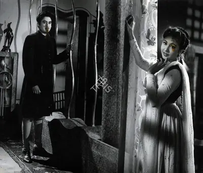 Vasant Nagesh Buva (Cinematographer), Naya Andaz, 1956, Photographic Still