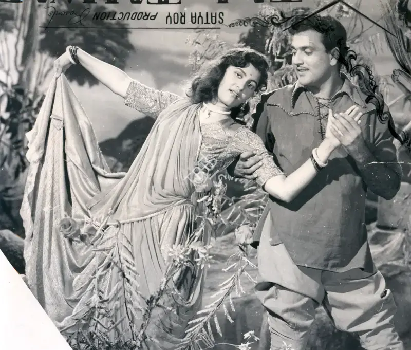Satya Roy (Producer), Taj Aur Talwar, 1956, Photographic Still