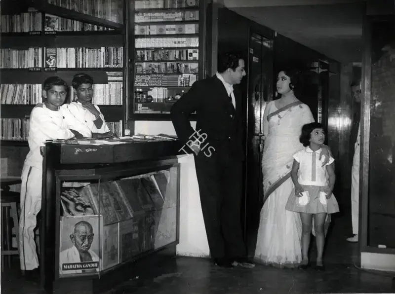 Apurba Bhattacharjee (Cinematographer), Bheegee Raat, 1965, Photographic Still