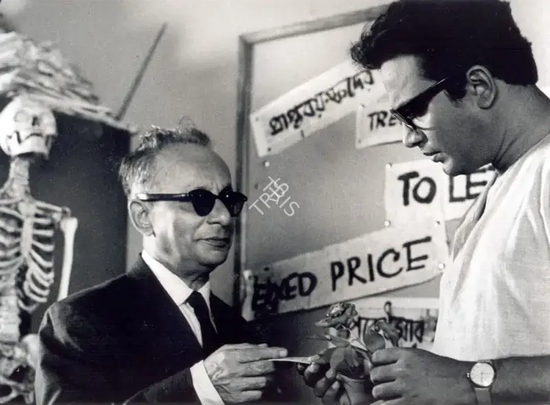 Soumendu Roy (Cinematographer), Chidiakhana, 1967, Photographic Still