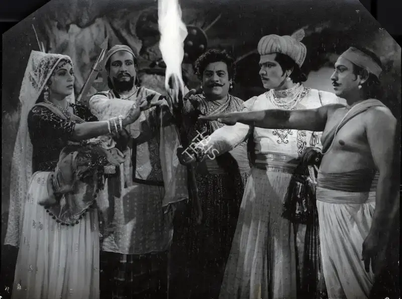 Ramchandra Thakur (Director), Veer Durgadas, 1960, Photographic Still
