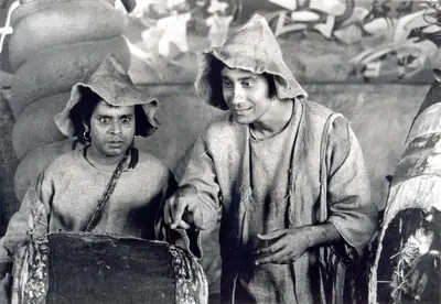 Soumendu Roy (Cinematographer), Goopy Gyne Bagha Byne, 1969, Photographic Still