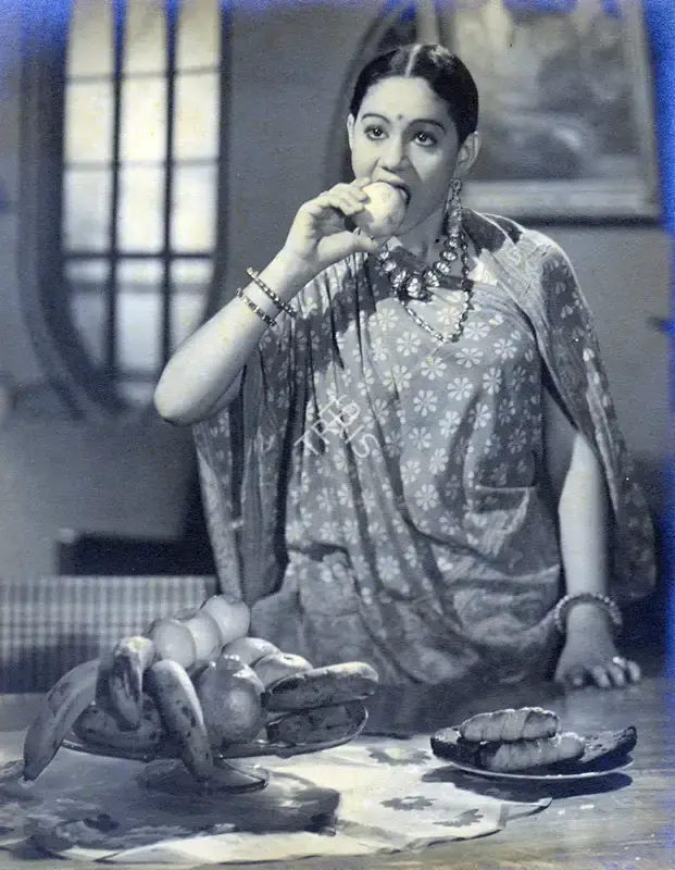 Nanabhai Bhatt (Director), Mouj, 1943, Photographic Still