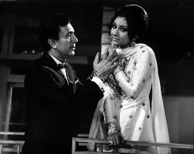 M. Rajaram (ii) (Cinematographer), Mere Humsafar, 1970, Photographic Still