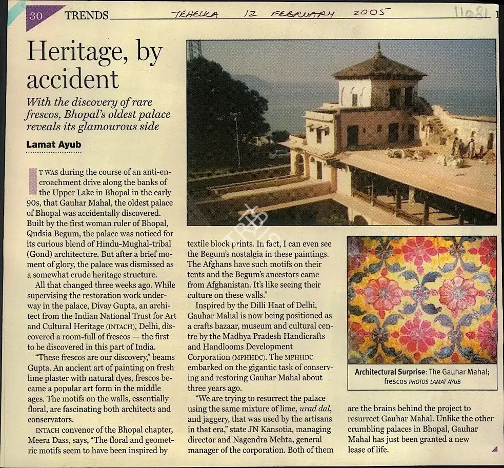 Lamat Ayub (Reporter), Heritage, By Accident With The Discovery of Rare Frescos, Bhopal's Oldest Palace Reveals Its Glamourous Side, 2005, Newspaper Clipping