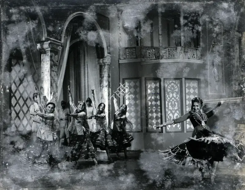 Raj Talwar (Producer), Hawai Insaan, 1965, Photographic Still