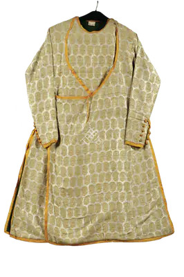 Shama Zaidi (Costume Designer), Shatranj Ke Khilari, 1977, Costume