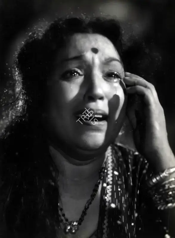 Radhu Karmakar (Cinematographer), Jis Desh Men Ganga Behti Hai, 1960, Photographic Still